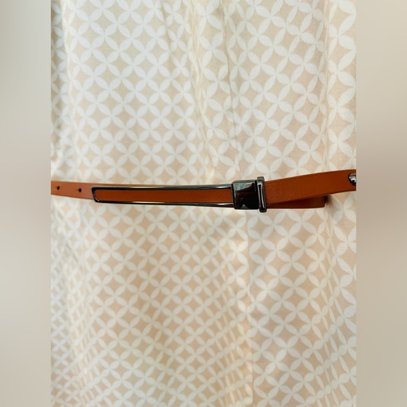 Comma cap sleeve belted zip back dress, size 8 - Picture 3 of 7